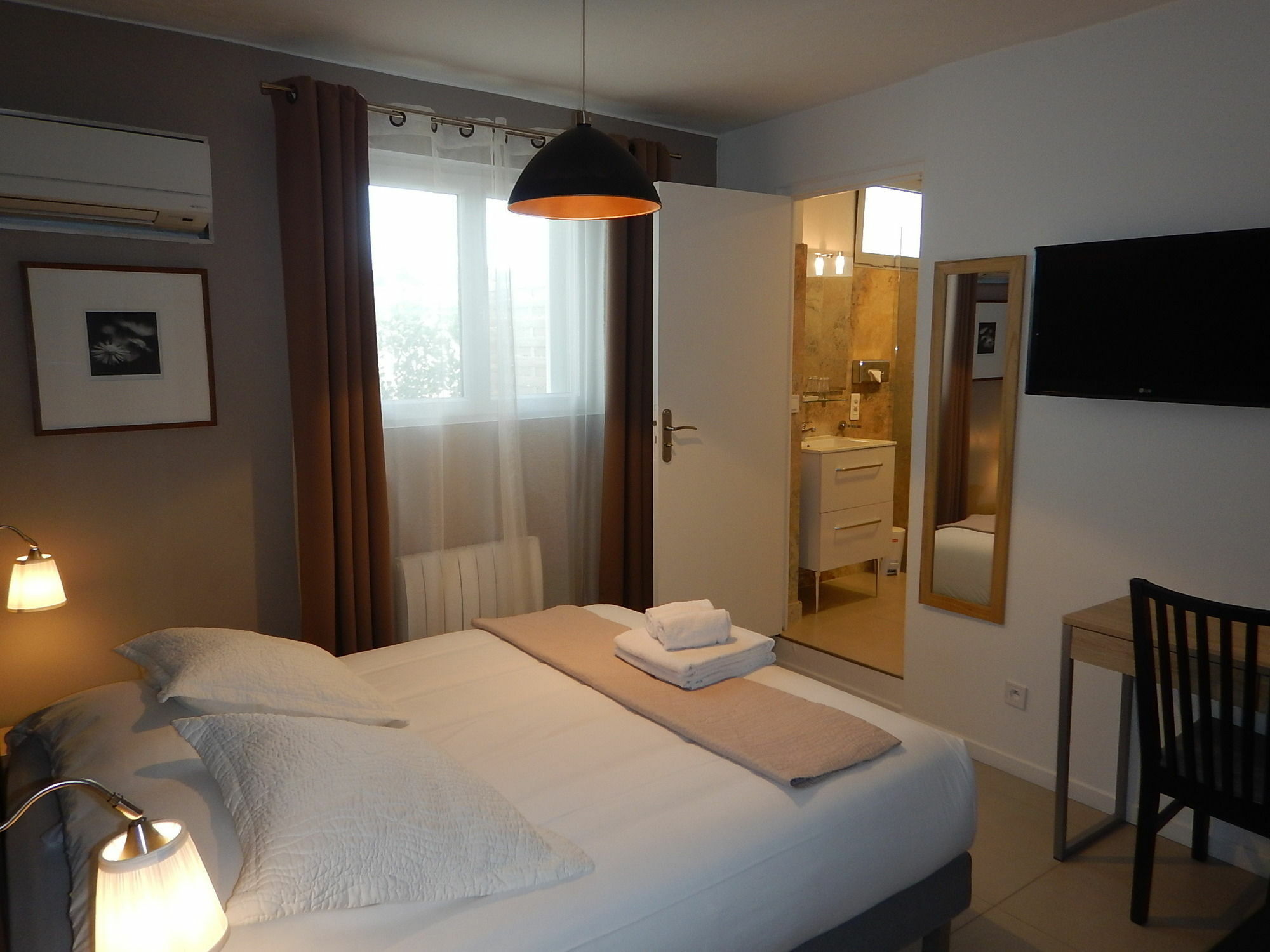 Miramar- Cap D'antibes - La Garoupe Hotel 3*