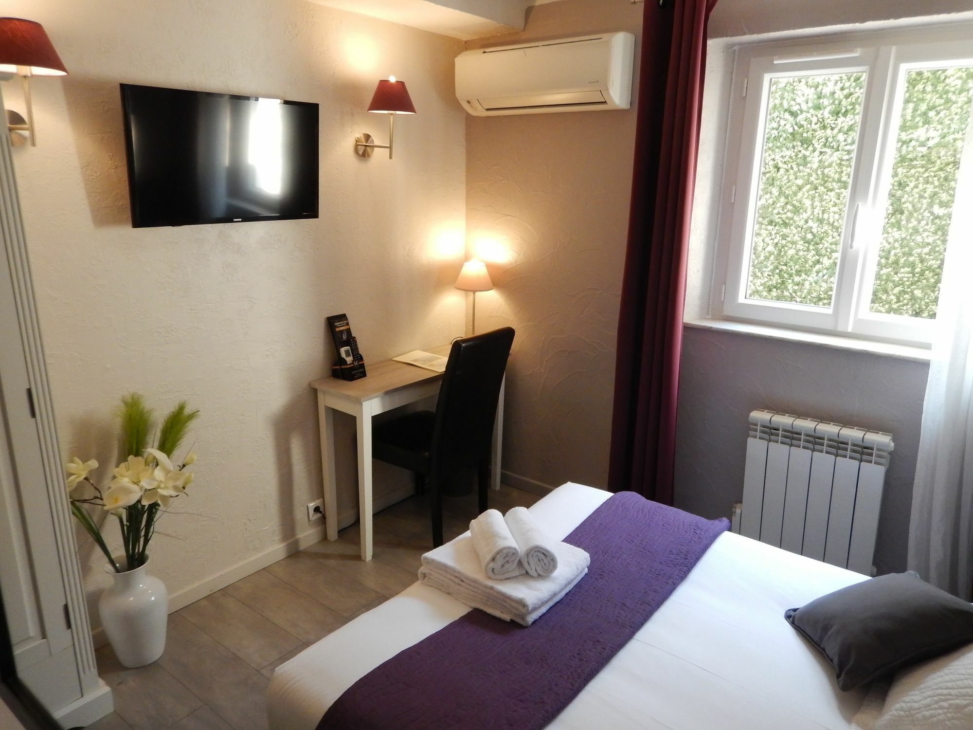 Miramar- Cap D'antibes - La Garoupe Hotel 3*